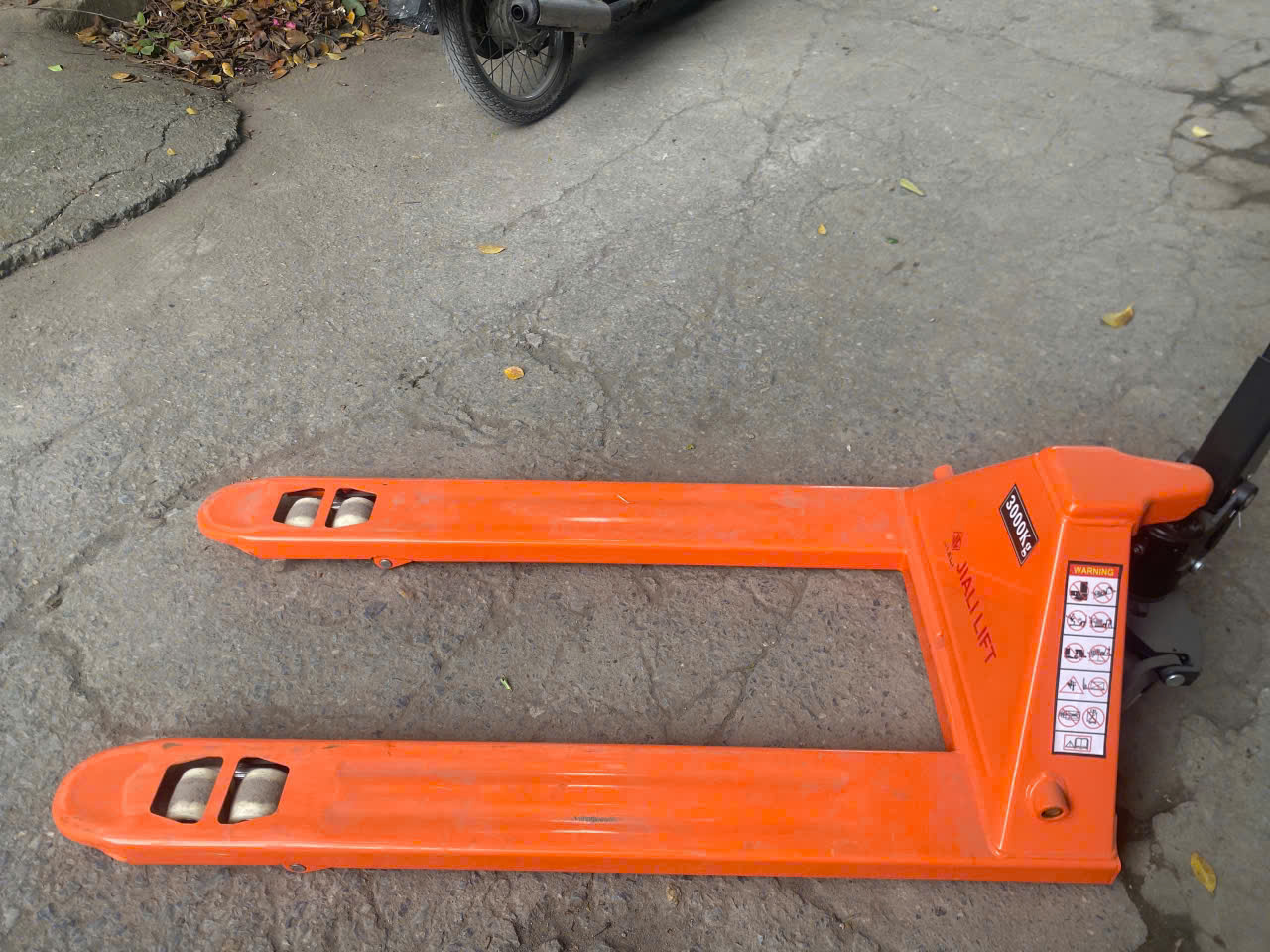 Xe nâng tay thấp 3 tấn model AC30