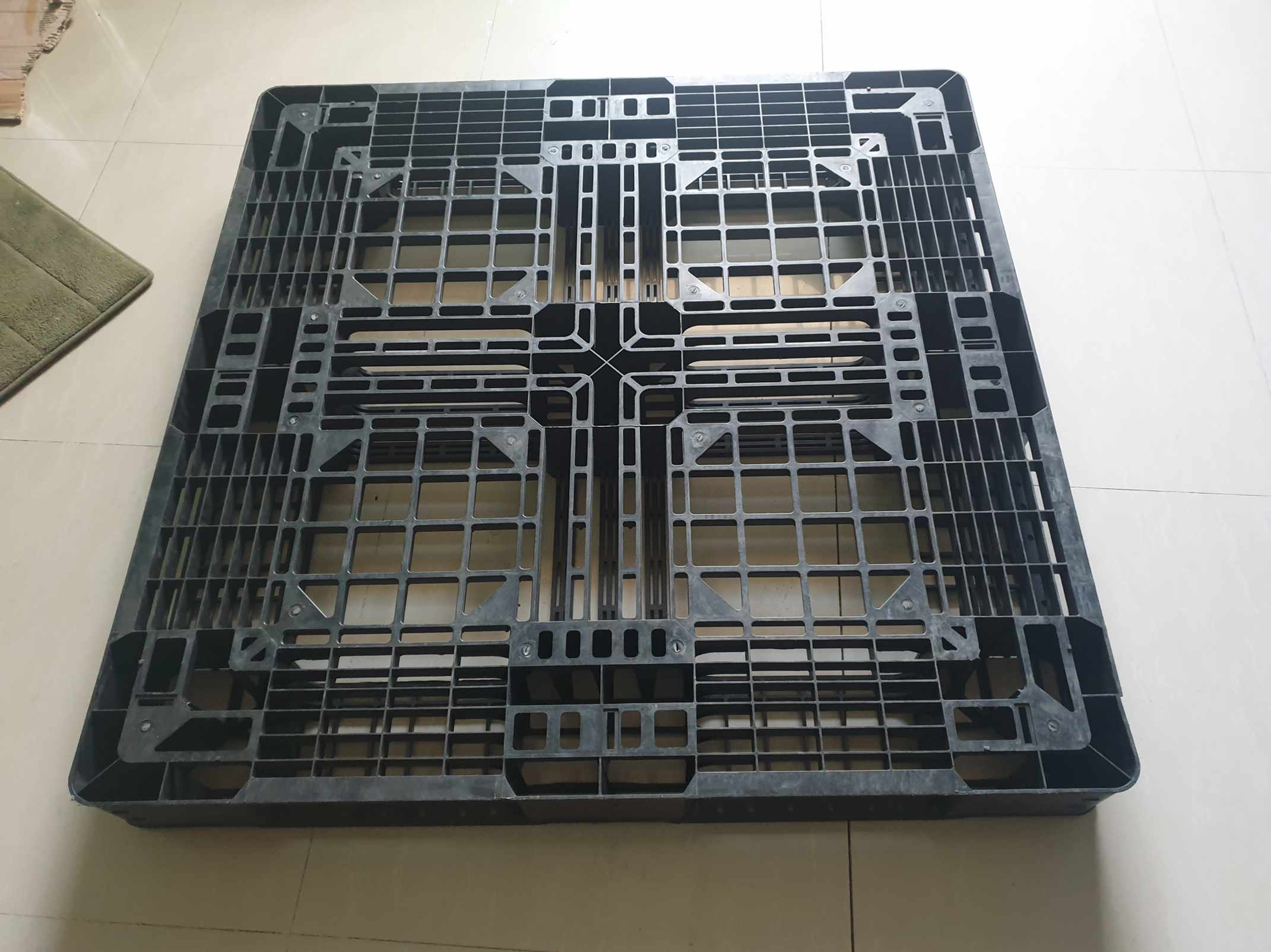 Pallet Nhựa Cũ KT 1100x1100x120 Mm