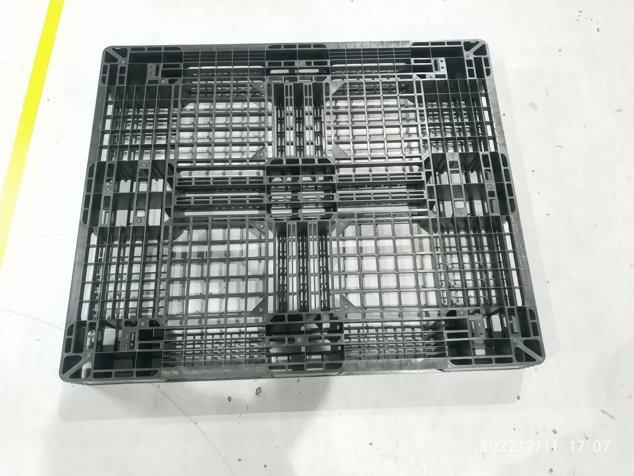 Pallet nhựa cũ KT 1200x1000x150